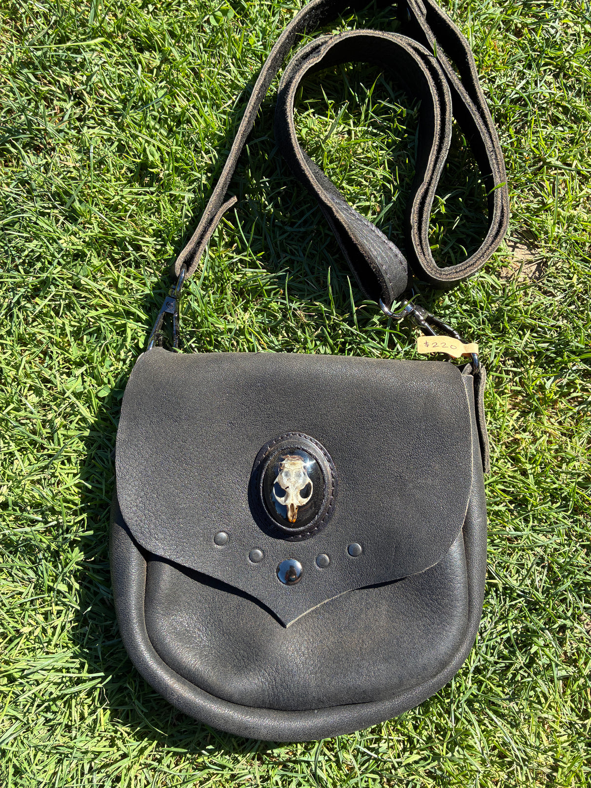 Crossbody purse/beltbag with mouse skull